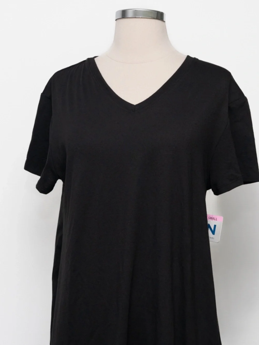 Natori -  V-Neck Sleep Shirt‎